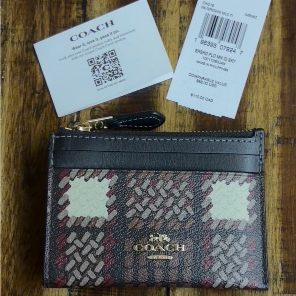 Coach Mini Skinny ID card case.